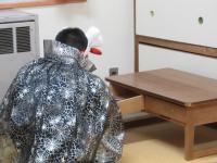 お菓子は何処かな？